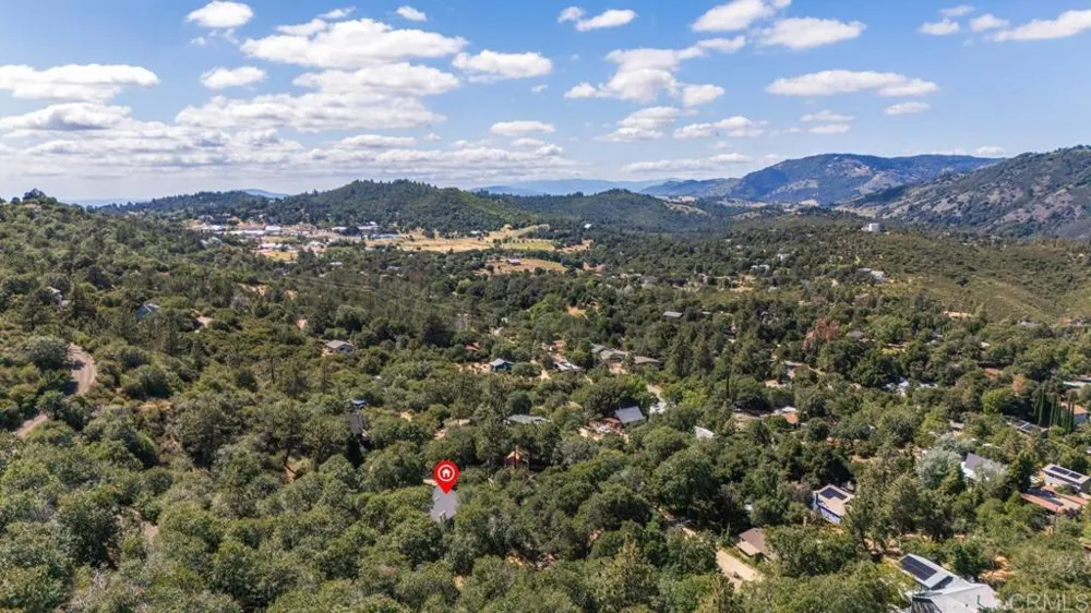 919 Kenison Dr Julian, CA 92036