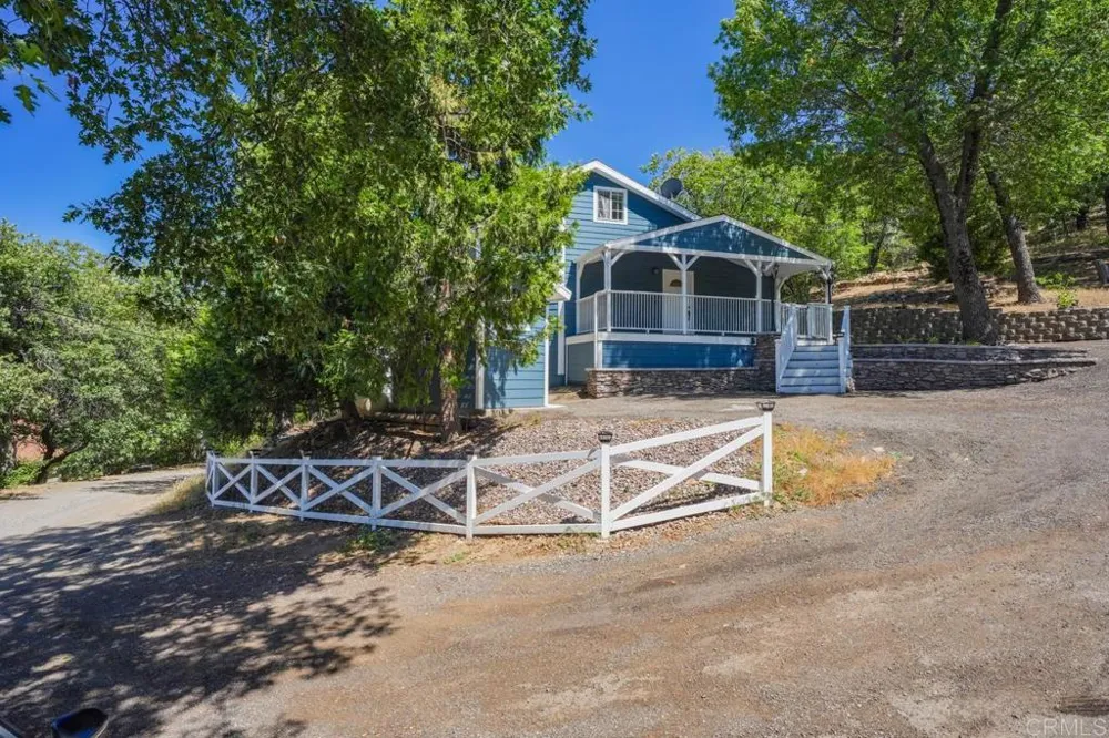 919 Kenison Dr Julian, CA 92036