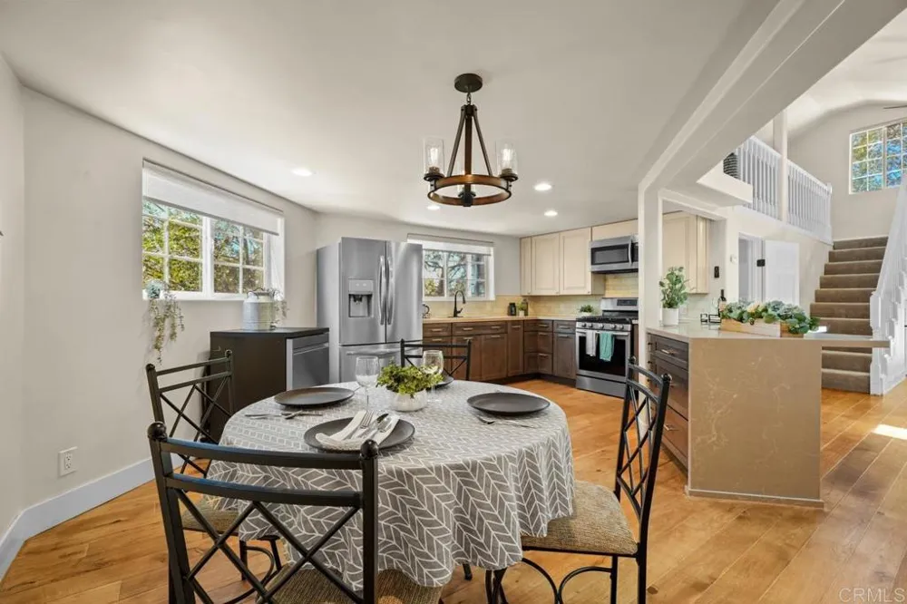 919 Kenison Dr Julian, CA 92036