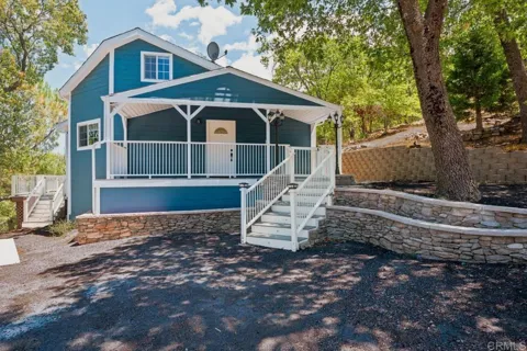 919 Kenison Dr