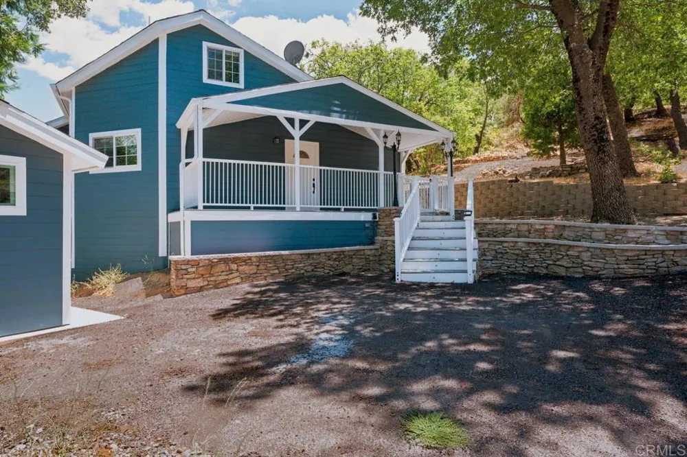 919 Kenison Dr Julian, CA 92036