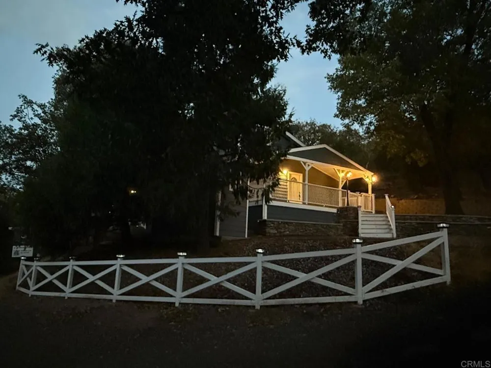 919 Kenison Dr Julian, CA 92036