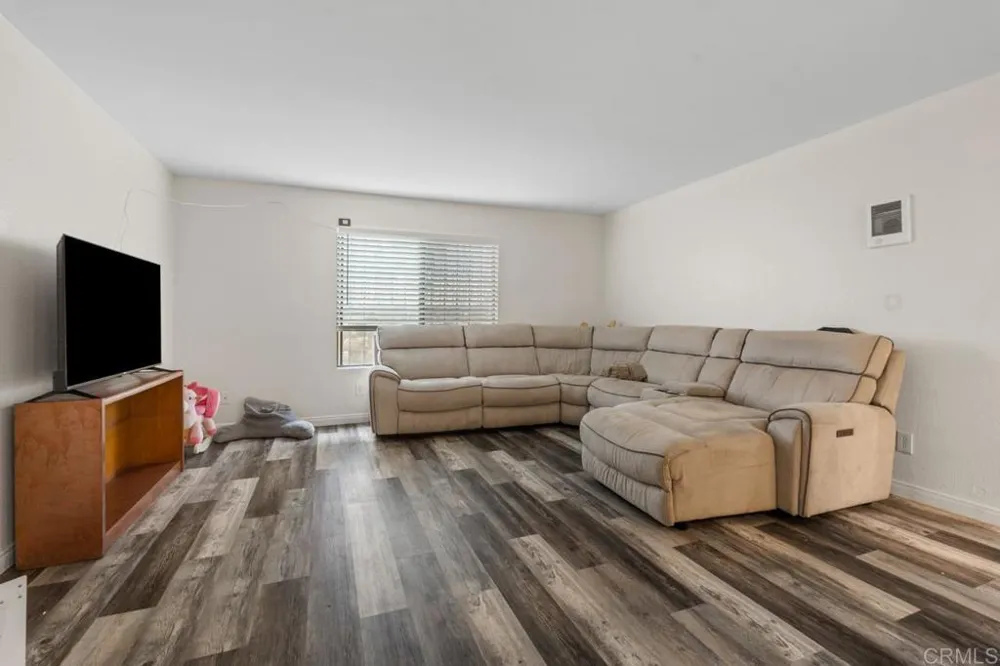 634 8 th St #Apt 4 Imperial Beach, CA 91932