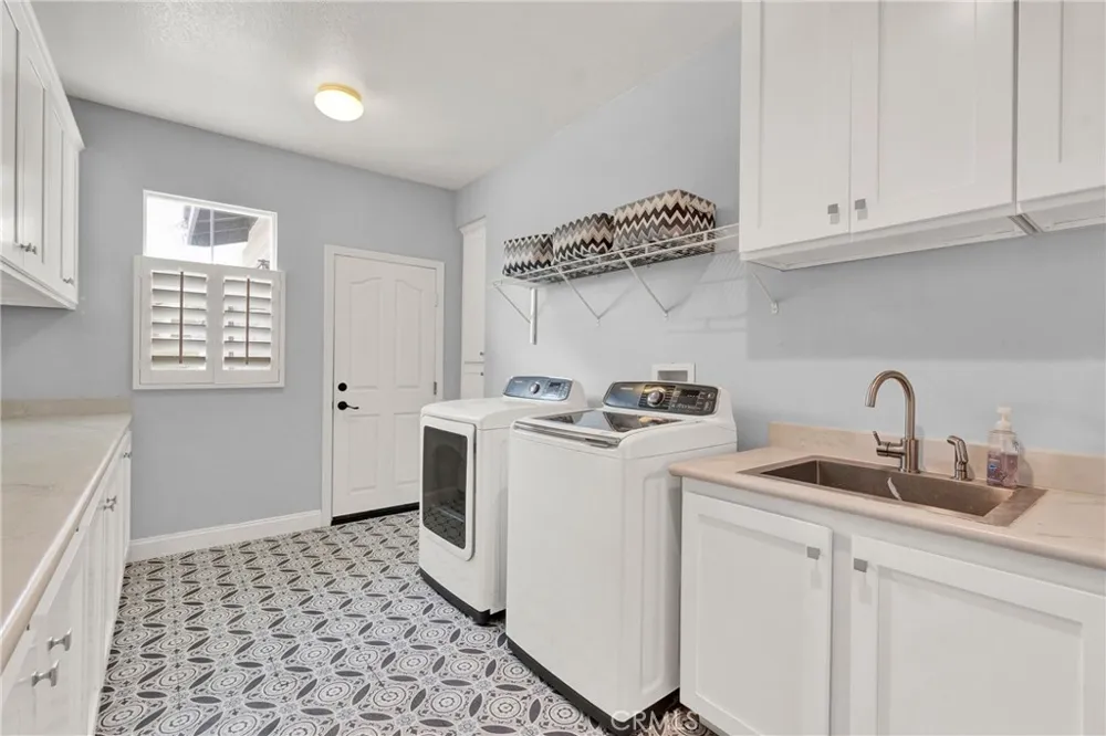1592 El Paso Norco, CA 92860