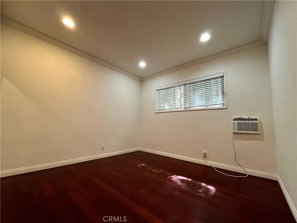 11901 W Washington Los Angeles, CA 90066