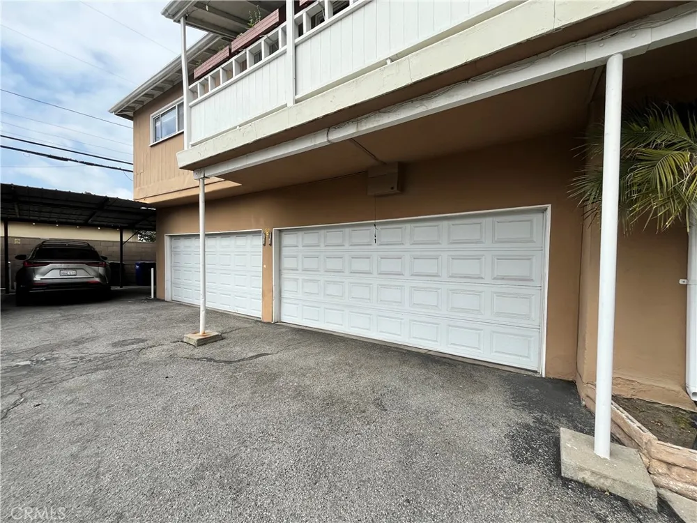 11901 W Washington Los Angeles, CA 90066