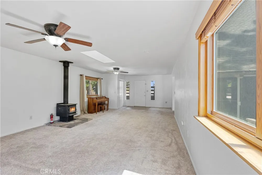 31041 Wild Oak Running Springs, CA 92382