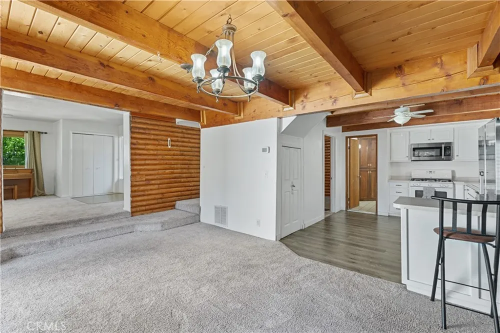 31041 Wild Oak Running Springs, CA 92382