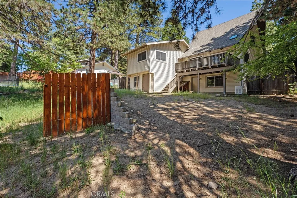 31041 Wild Oak Running Springs, CA 92382