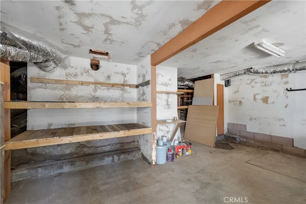 31041 Wild Oak Running Springs, CA 92382