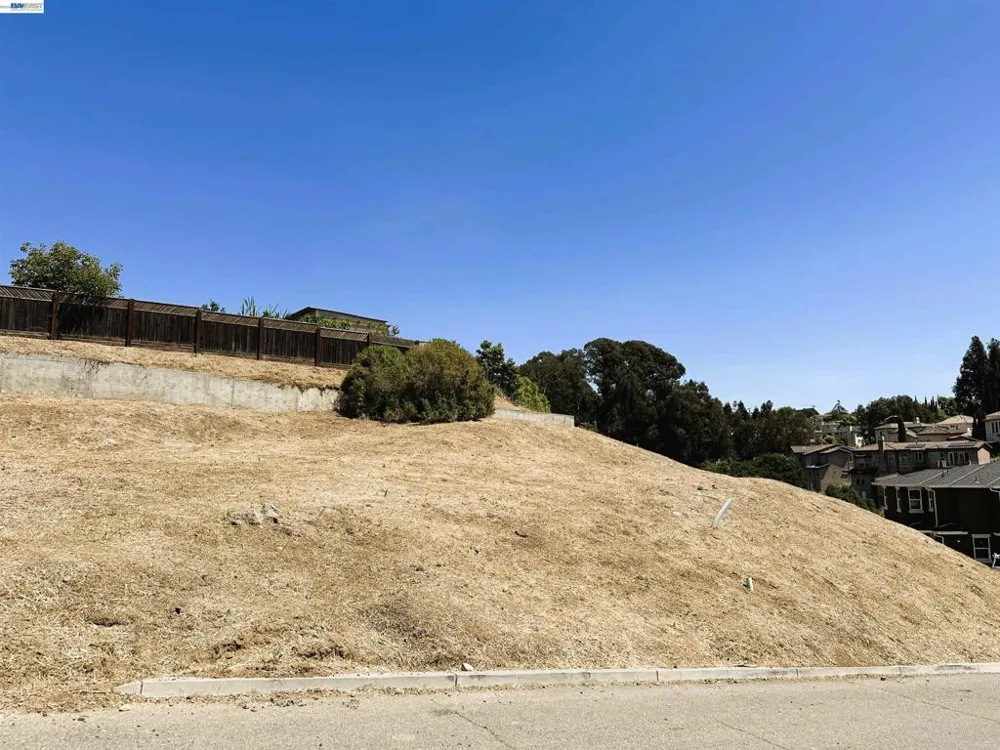 24366 Israel Ct Hayward, CA 94541