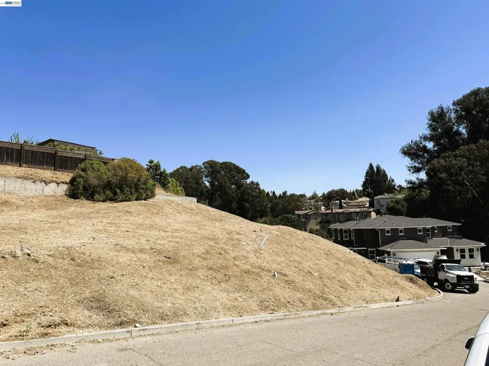 24366 Israel Ct Hayward, CA 94541