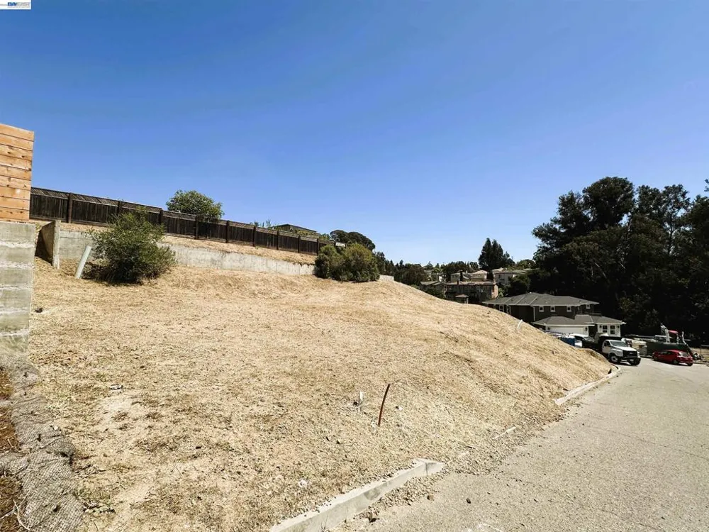 24366 Israel Ct Hayward, CA 94541