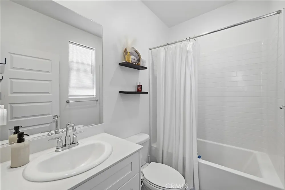 1329 Nimbus Pomona, CA 91768