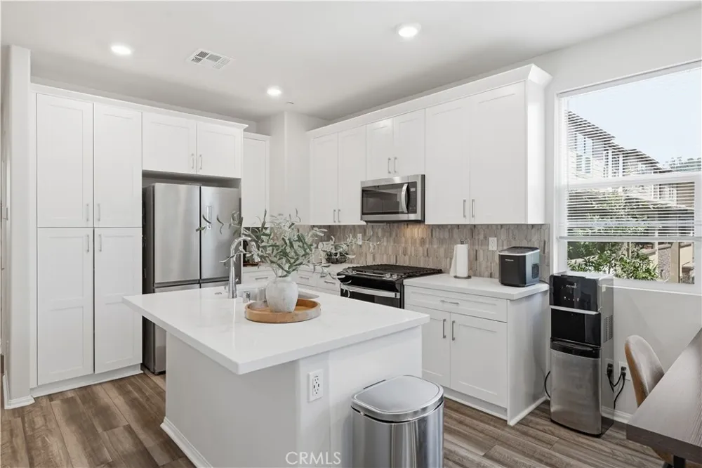 1329 Nimbus Pomona, CA 91768