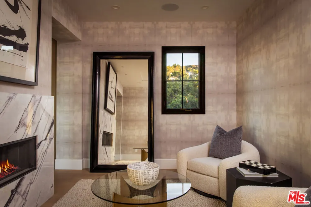 23614 Dry Canyon Cold Creek Rd Calabasas, CA 91302