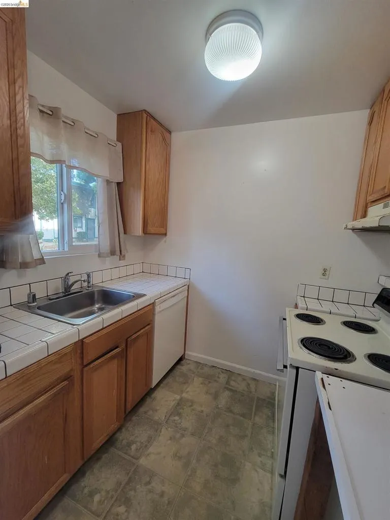 3905 Clayton Rd #12 Concord, CA 94521