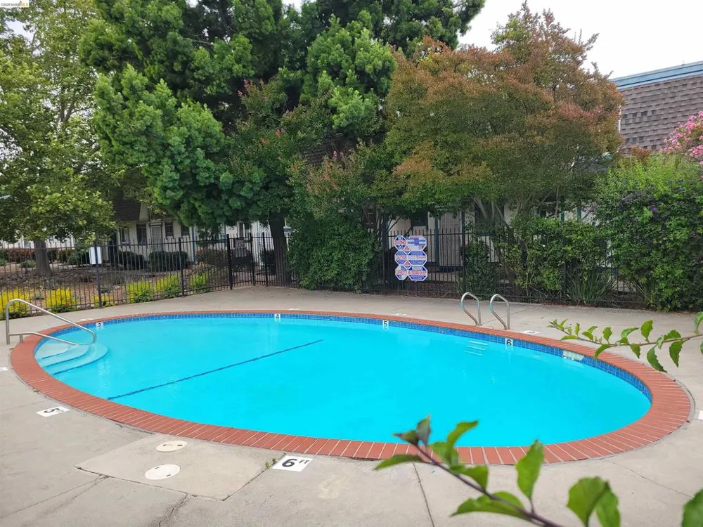 3905 Clayton Rd #12 Concord, CA 94521