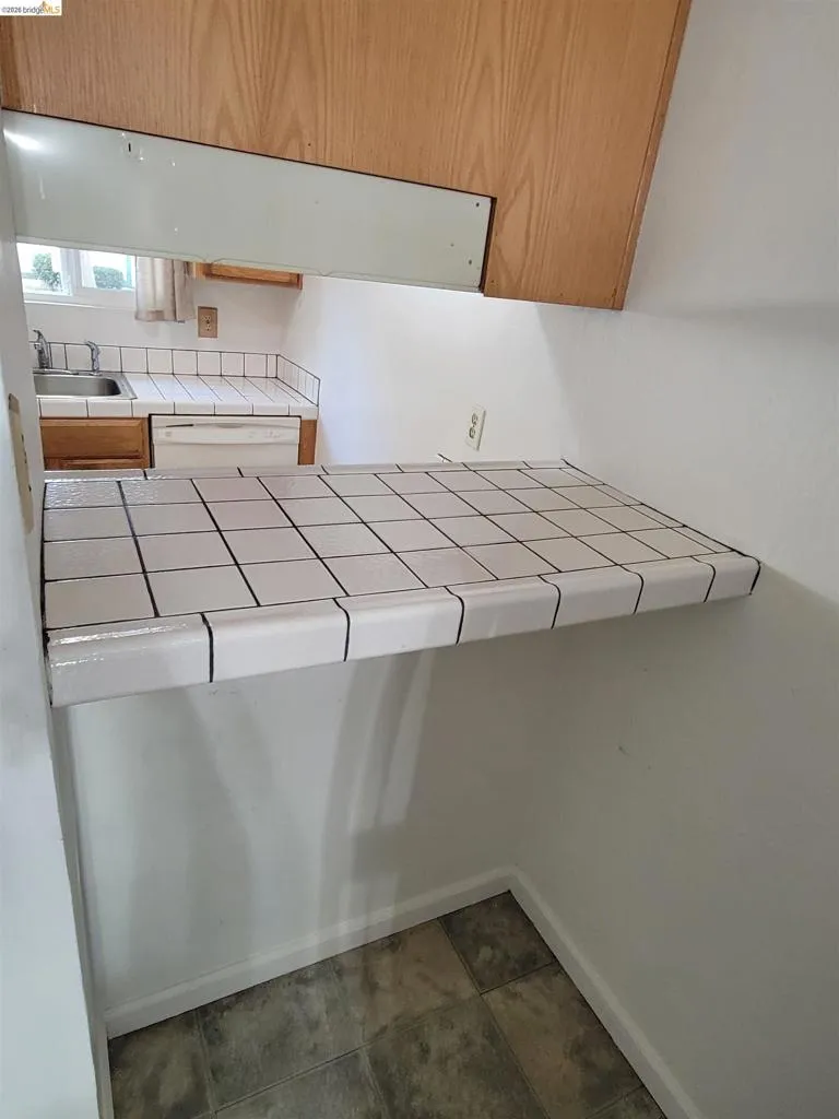 3905 Clayton Rd #12 Concord, CA 94521