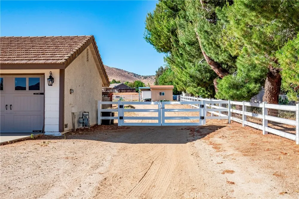 3621 Silver Spur Acton, CA 93510