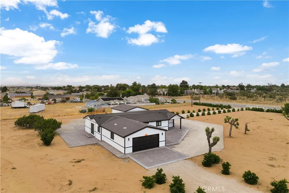 4009 W Avenue K-8 Quartz Hill, CA 93536