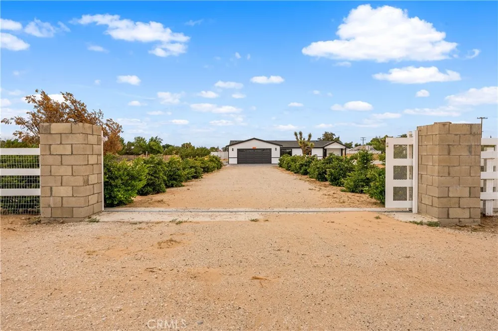 4009 W Avenue K-8 Quartz Hill, CA 93536