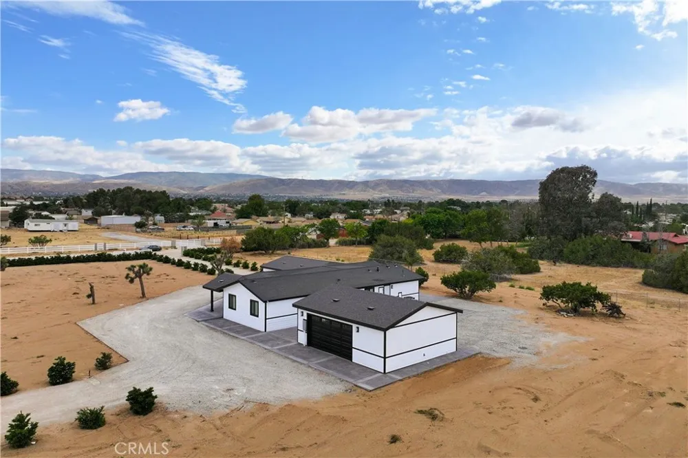 4009 W Avenue K-8 Quartz Hill, CA 93536