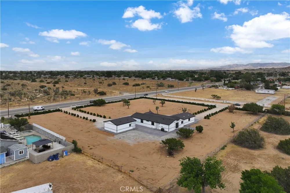 4009 W Avenue K-8 Quartz Hill, CA 93536