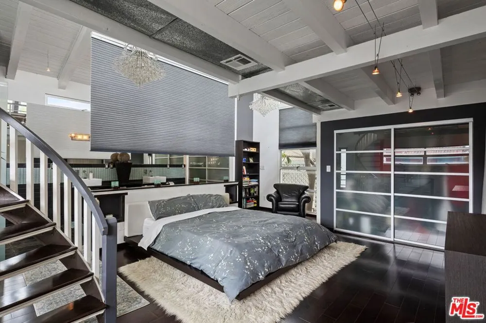 2807 Pacific Avenue Venice, CA 90291