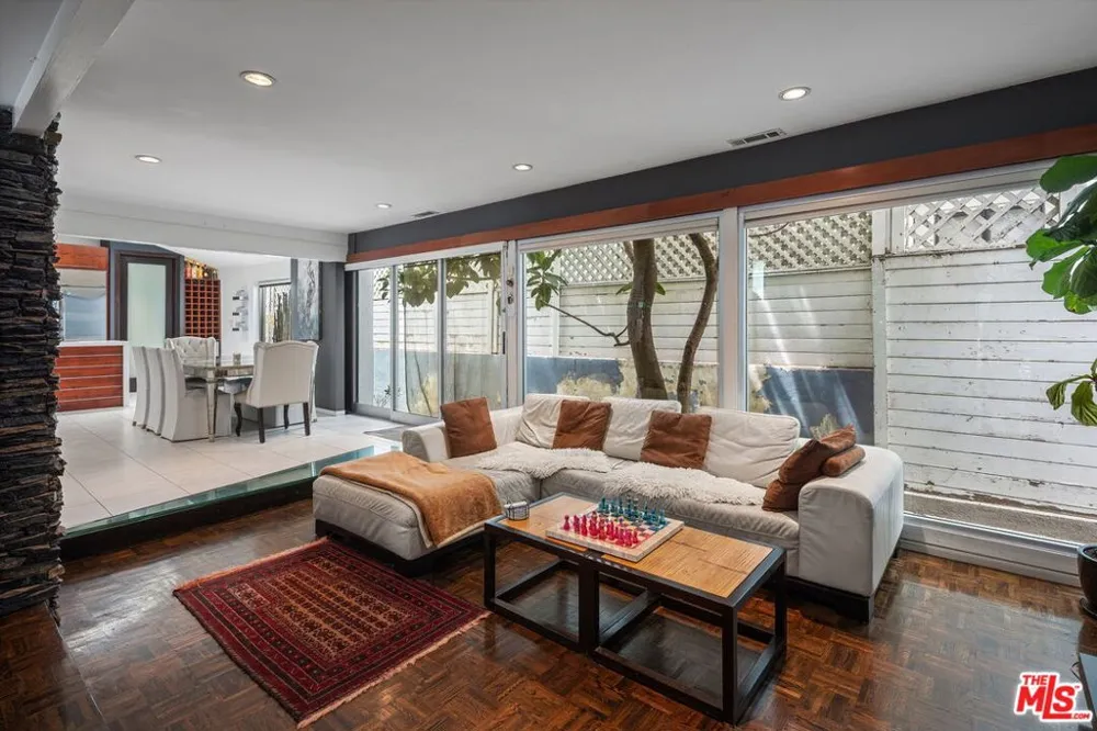 2807 Pacific Avenue Venice, CA 90291