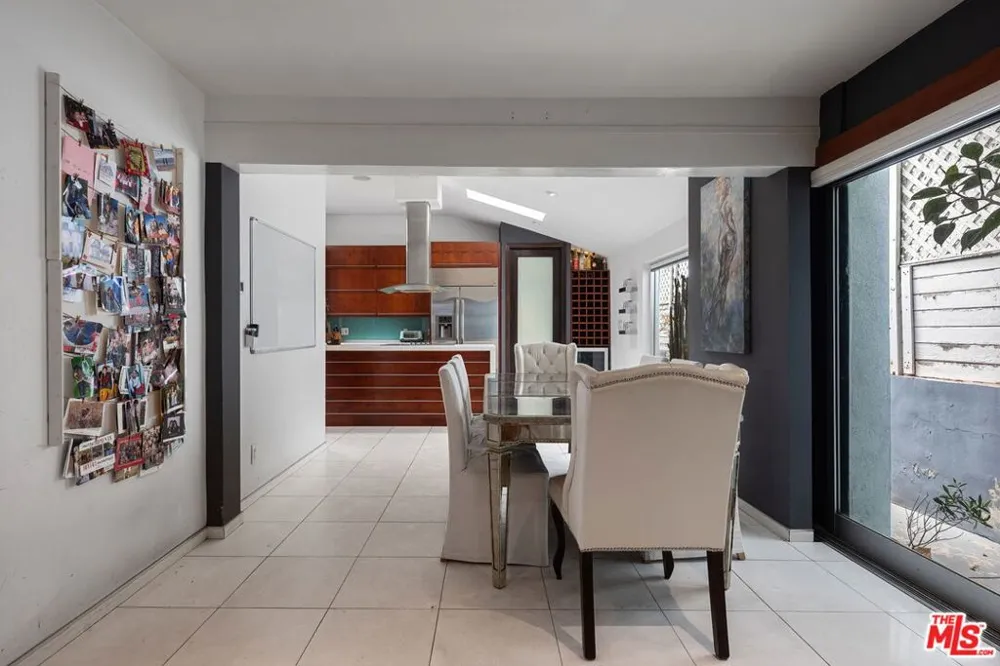 2807 Pacific Avenue Venice, CA 90291