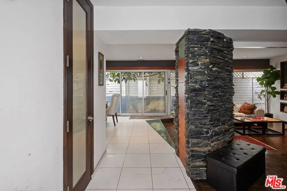 2807 Pacific Avenue Venice, CA 90291