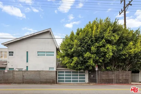 2807 Pacific Avenue