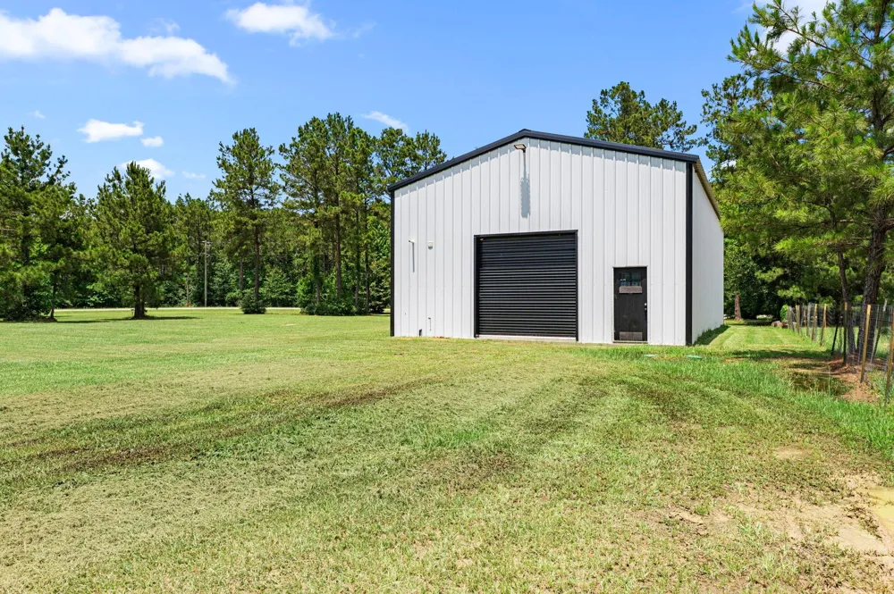 4324 Holstein Drive Cleveland, TX 77328