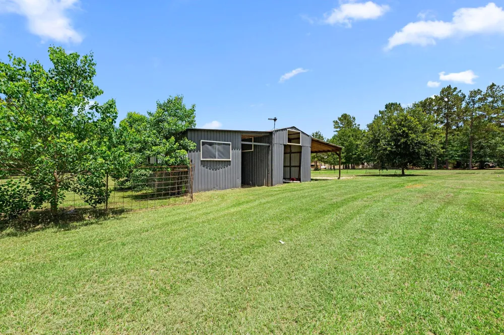 4324 Holstein Drive Cleveland, TX 77328