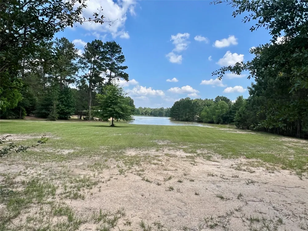 4324 Holstein Drive Cleveland, TX 77328