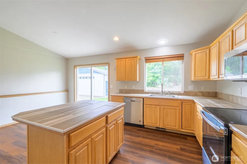 10504 248th Street Ct E Graham, WA 98338