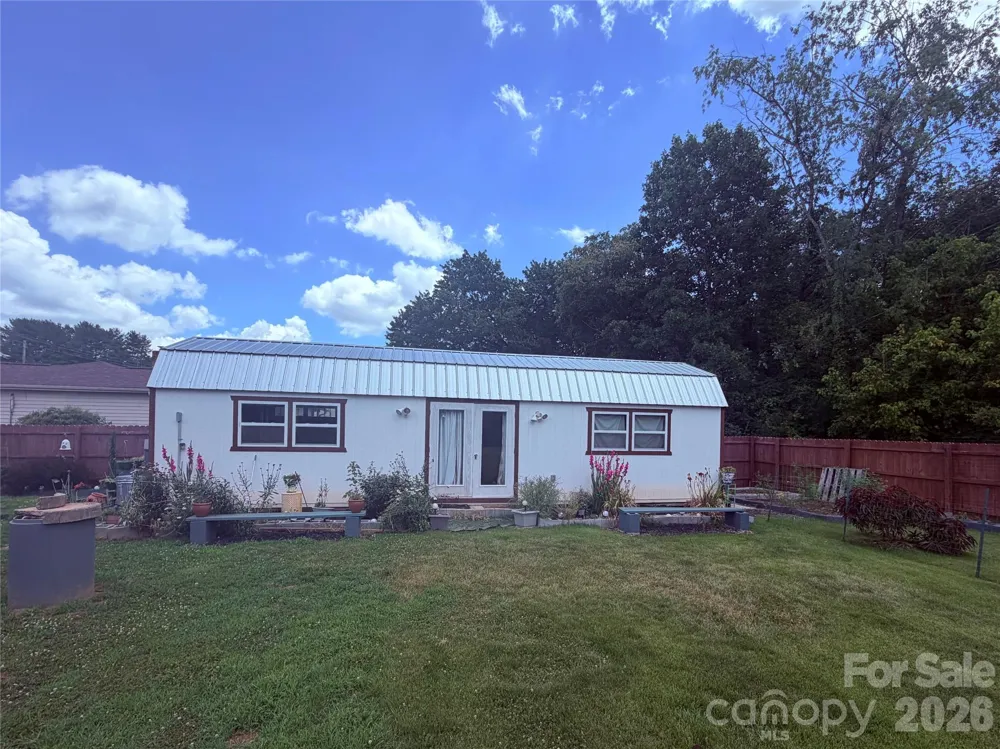 4685 Rock Creek Road Hayes, NC 28635