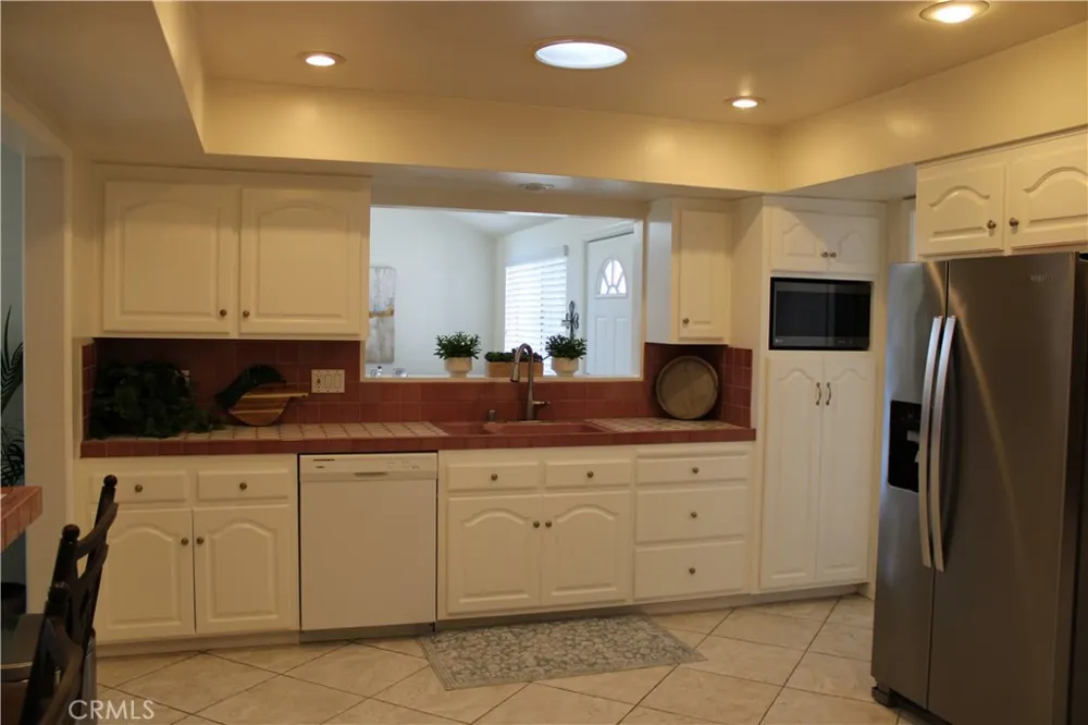 12181 Christy Lane Rossmoor, CA 90720