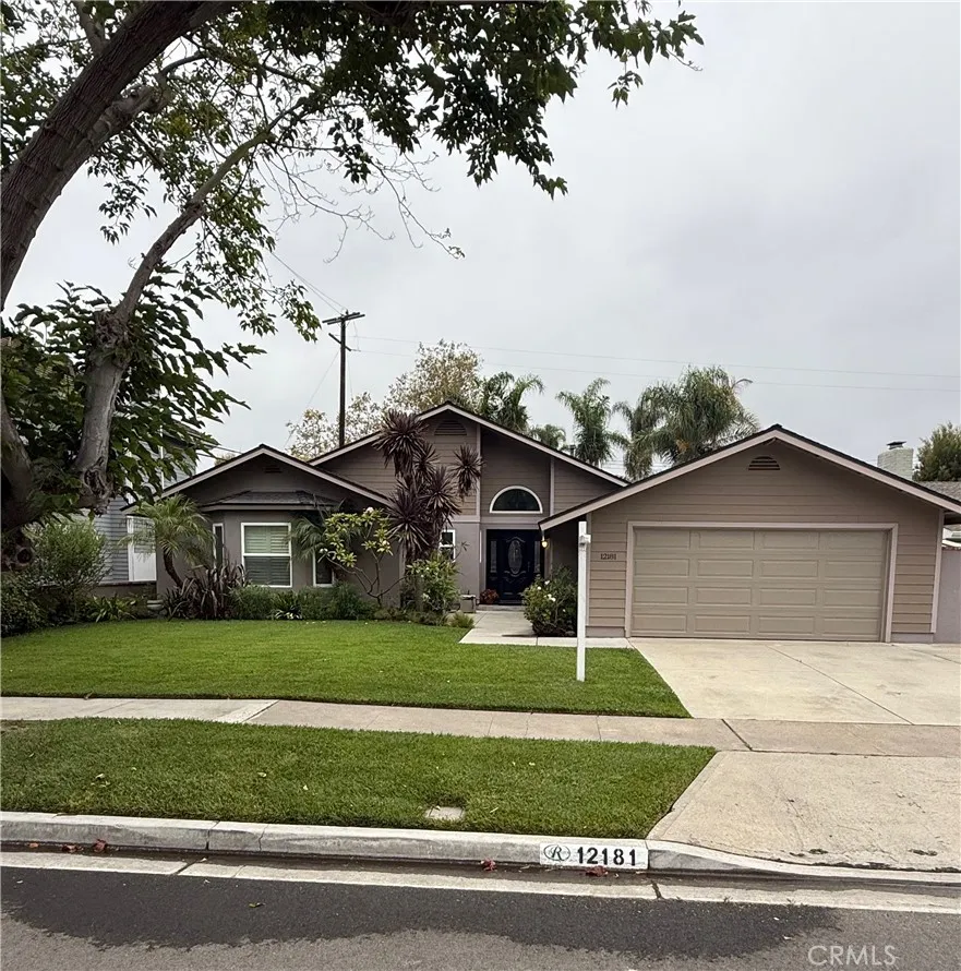 12181 Christy Lane Rossmoor, CA 90720