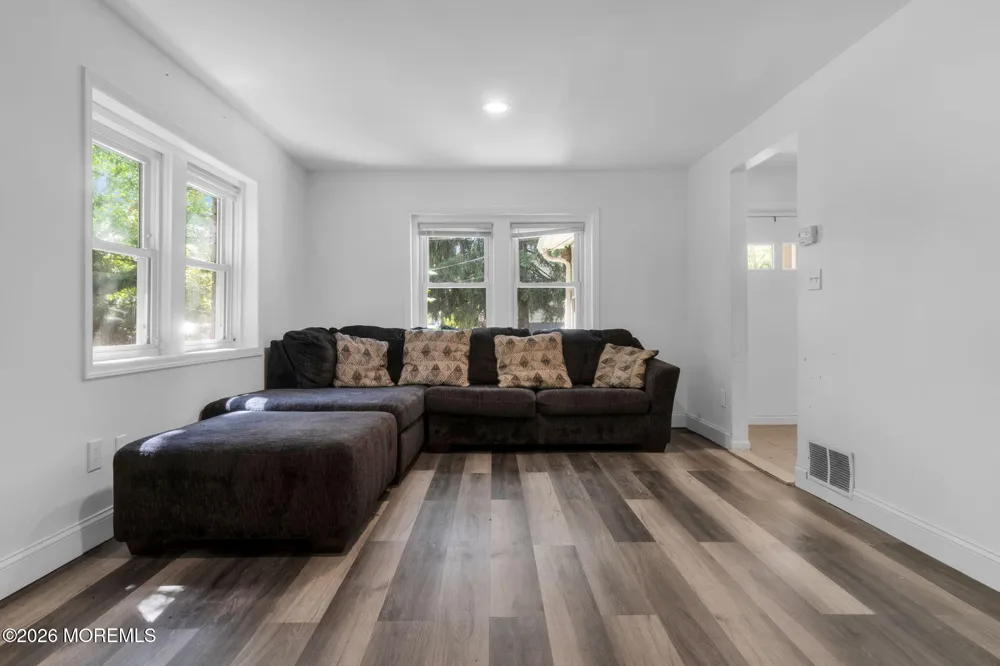 303 Stephenson Avenue Middlesex, NJ 08846