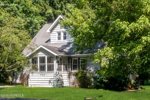 303 Stephenson Avenue
