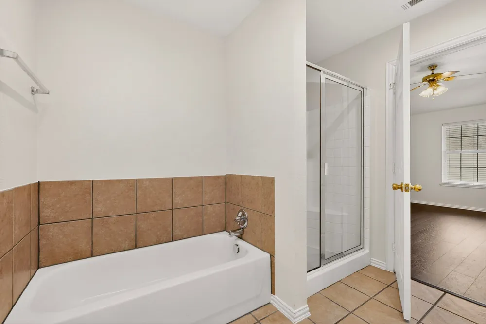 2319 Great Light Drive Dallas, TX 75228