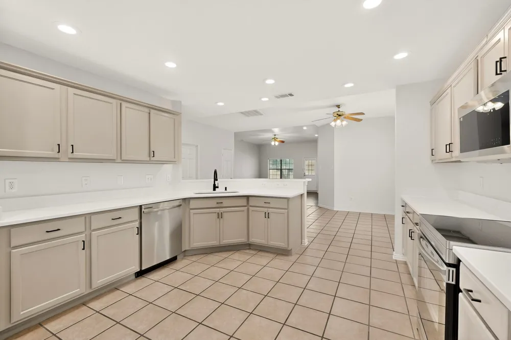 2319 Great Light Drive Dallas, TX 75228