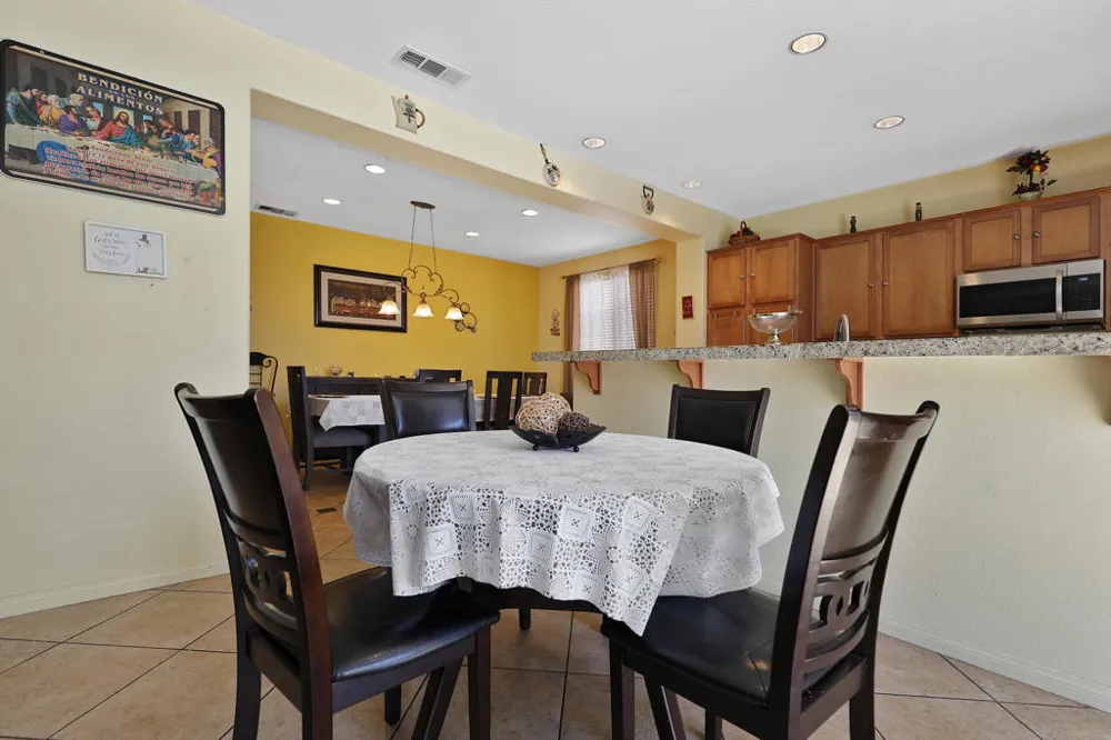 49871 Calle El Sol Coachella, CA 92236