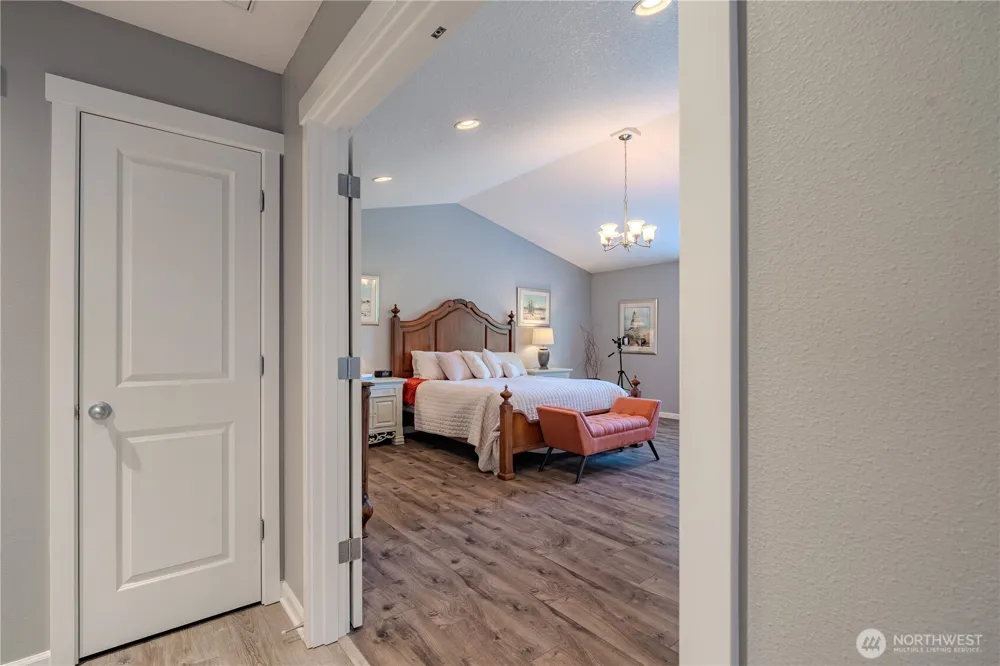 409 43rd Court Ridgefield, WA 98642