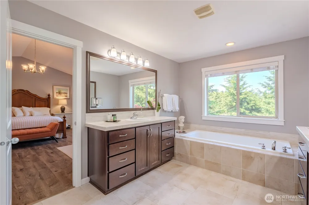 409 43rd Court Ridgefield, WA 98642