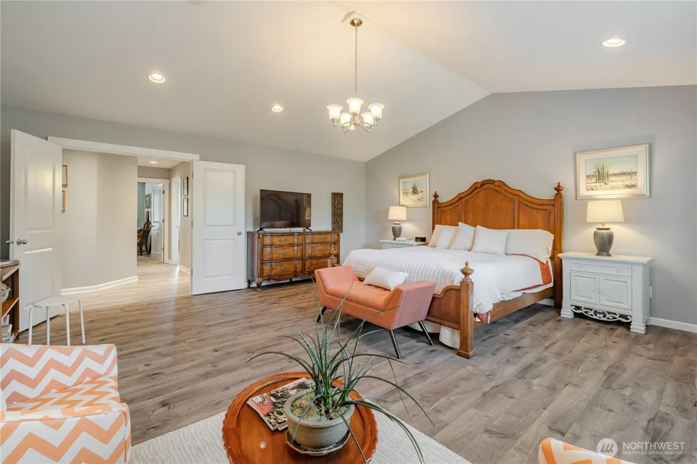 409 43rd Court Ridgefield, WA 98642