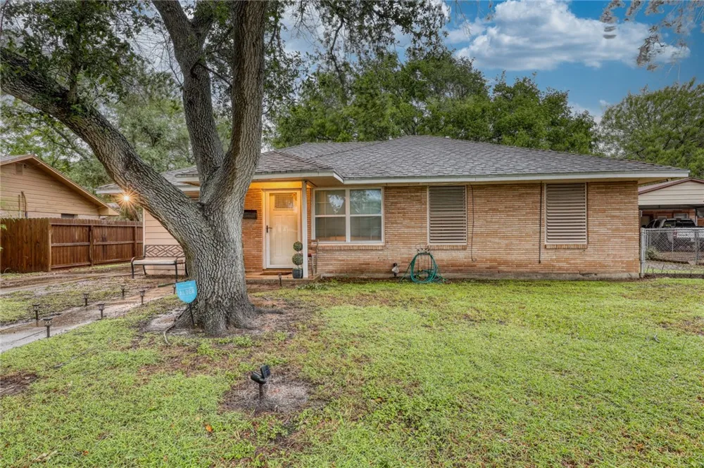 4018 Lamont Street Corpus Christi, TX 78411