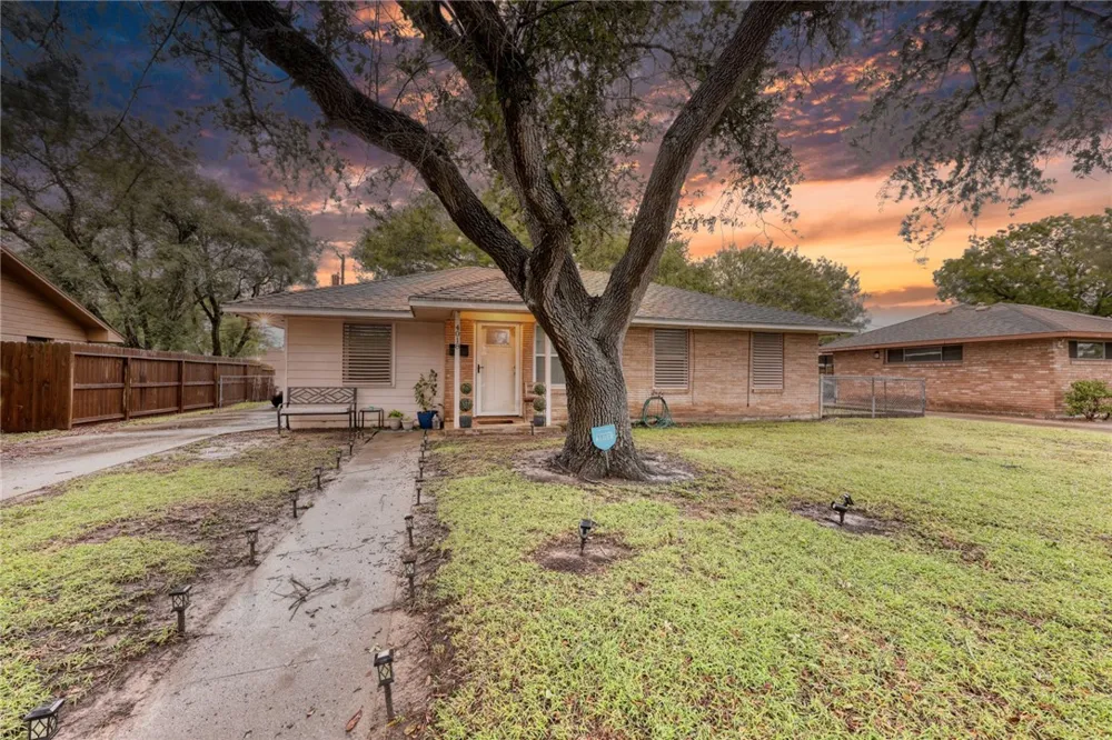 4018 Lamont Street Corpus Christi, TX 78411